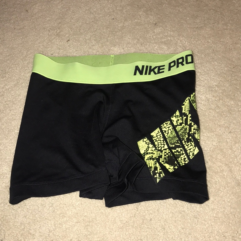 Snakeskin Nike Pros
